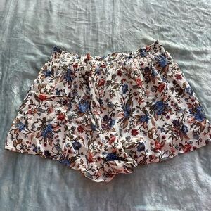 American Eagle Flowy Floral Shorts